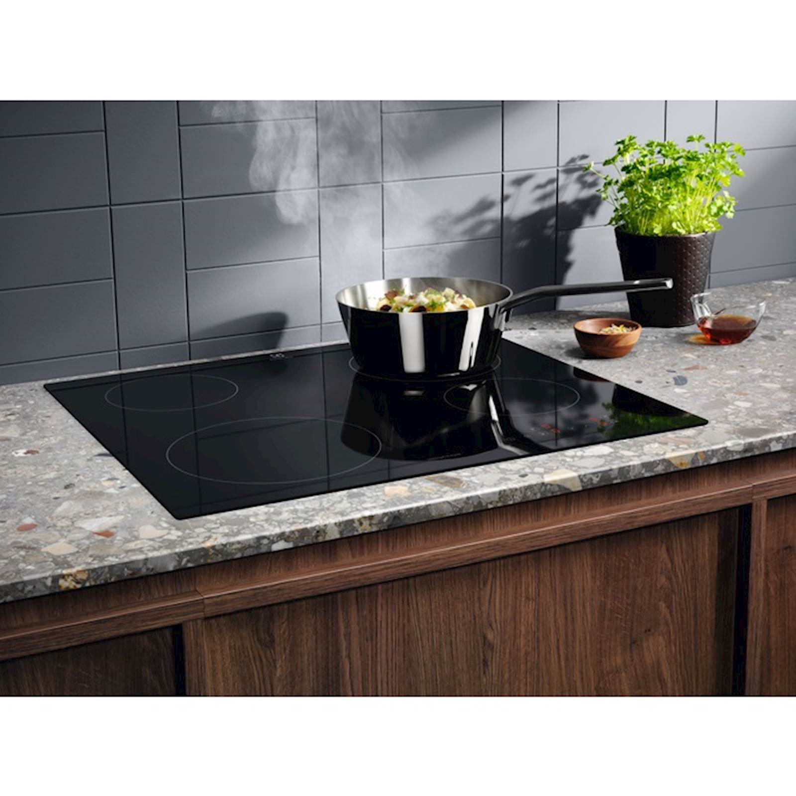 Ugradbena ploča Electrolux LIB60424CK, indukcija