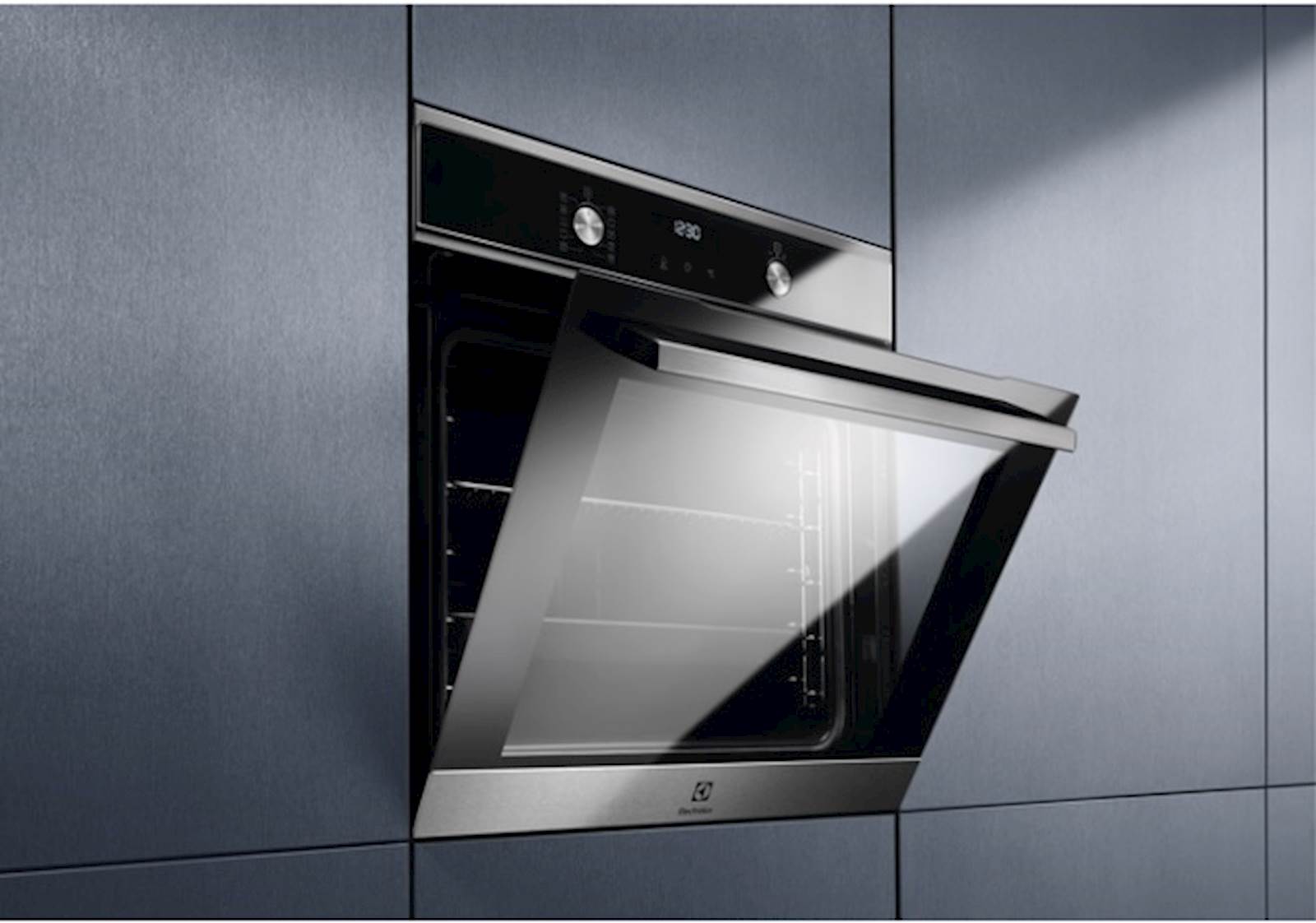 Električna pećnica Electrolux EOF6P70X